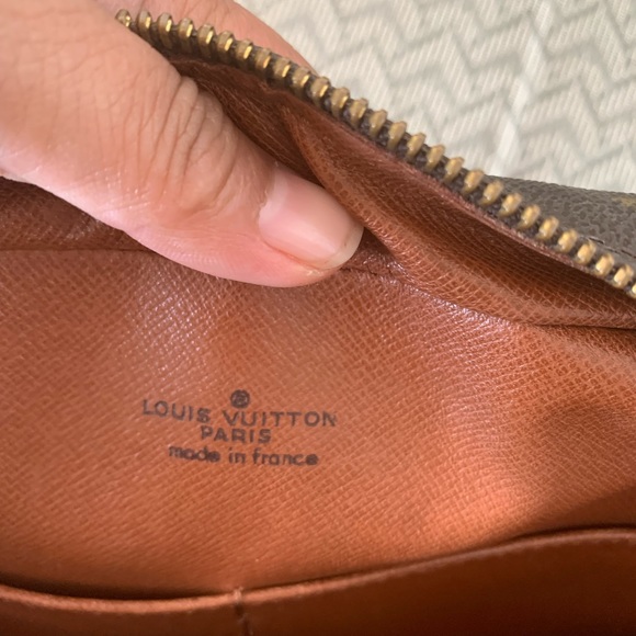Louis Vuitton Trocadero clutch - Picture 11 of 12